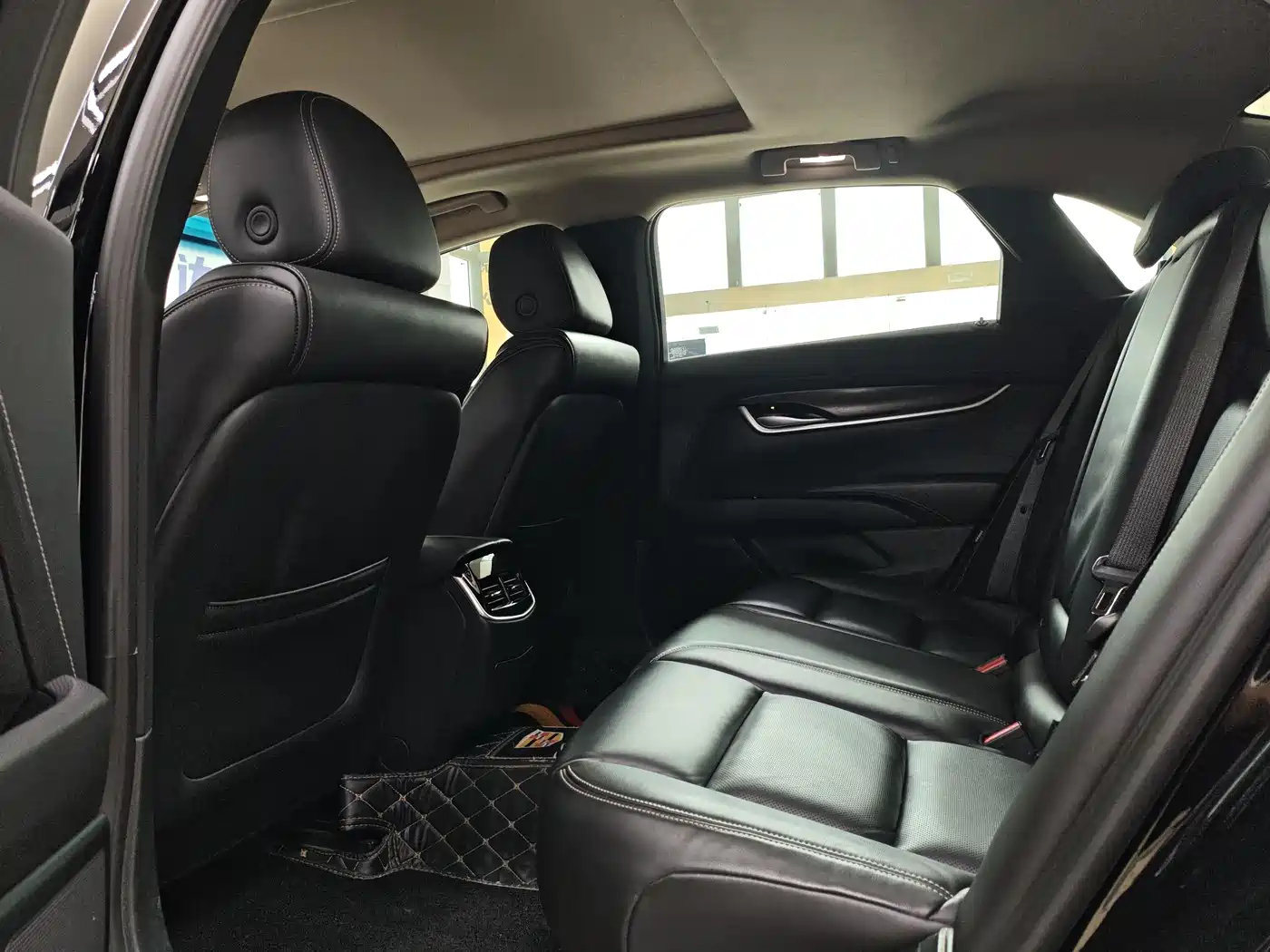 Cadillac XTS 2018 28T Elite фото 8