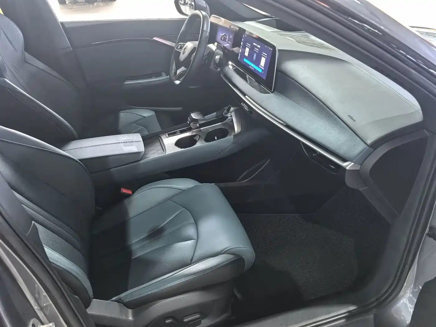 MG MG7 2025 2025 2.0T Trophy+ Super Smart Driving Edition