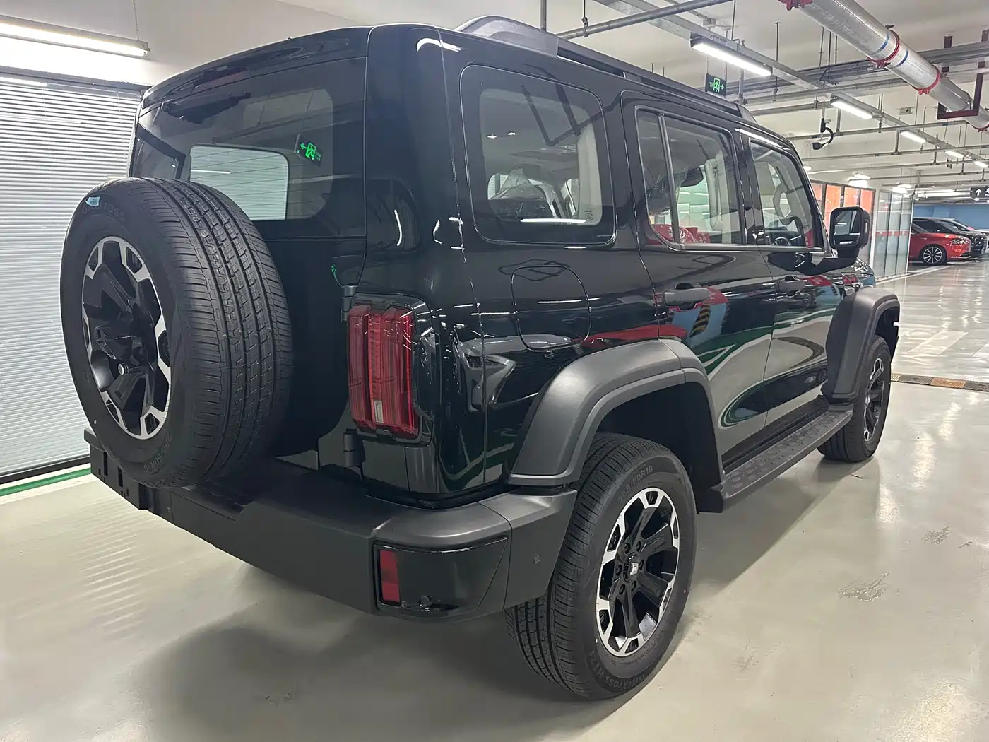Tank 300 New Energy 2025 Hi4-T 36.7kWh Edition фото 15