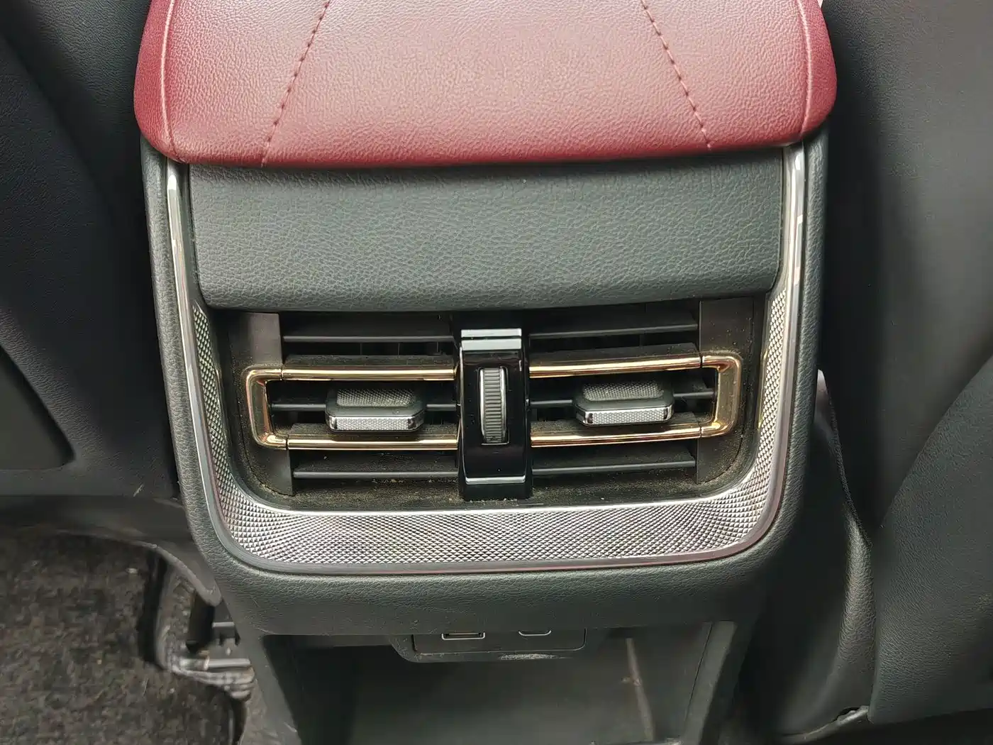 Hongqi H5 2023 1.5T DCT Smart Connect Flag Rhythm фото 18