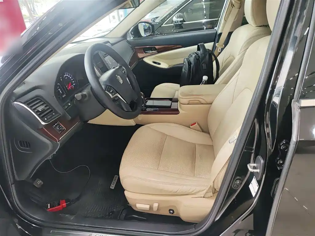 Toyota Crown 2015 2.0T Pioneer фото 11