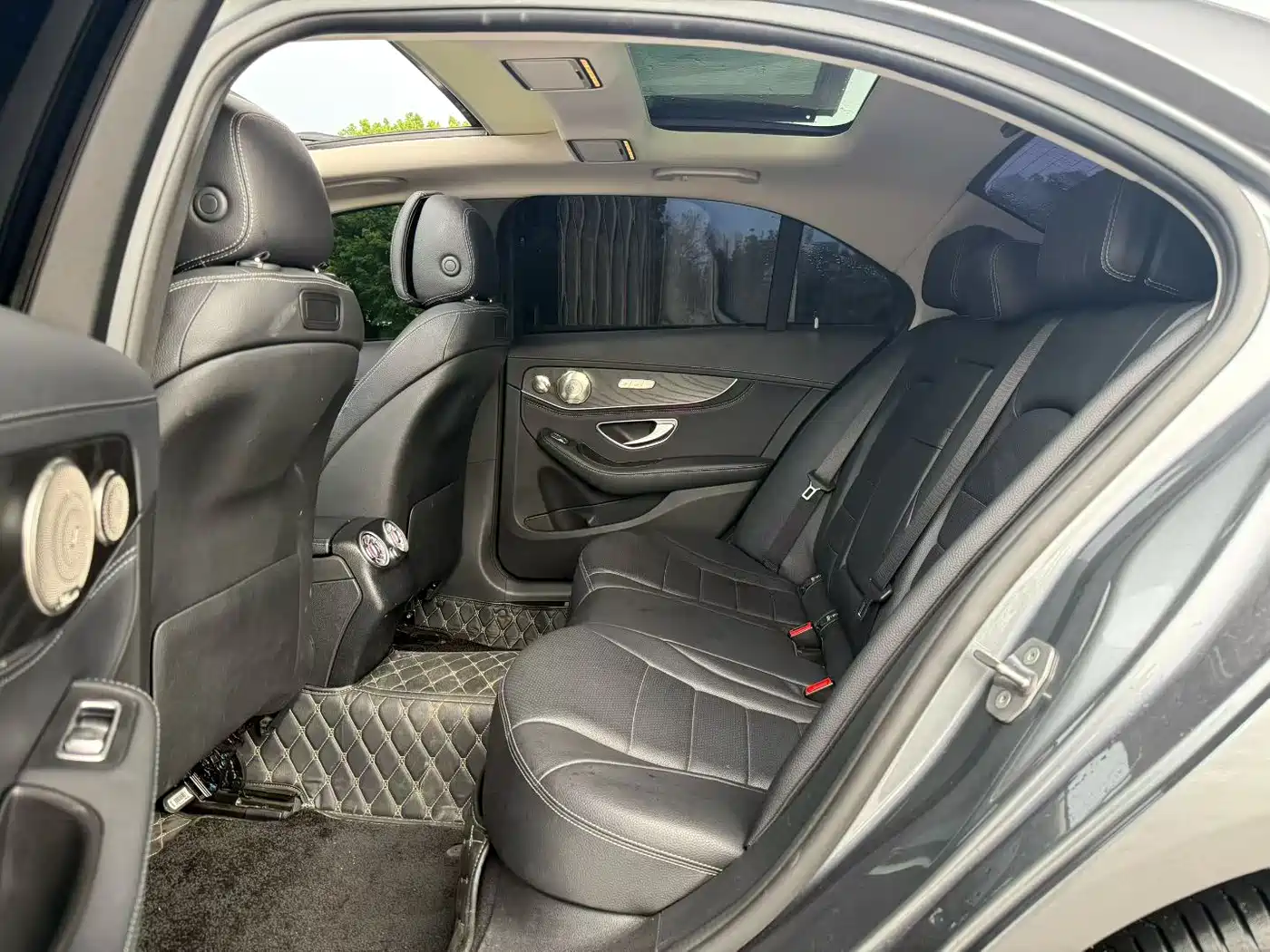 Mercedes-Benz C-Class 2017 Facelift C 200 L Sport Edition фото 6