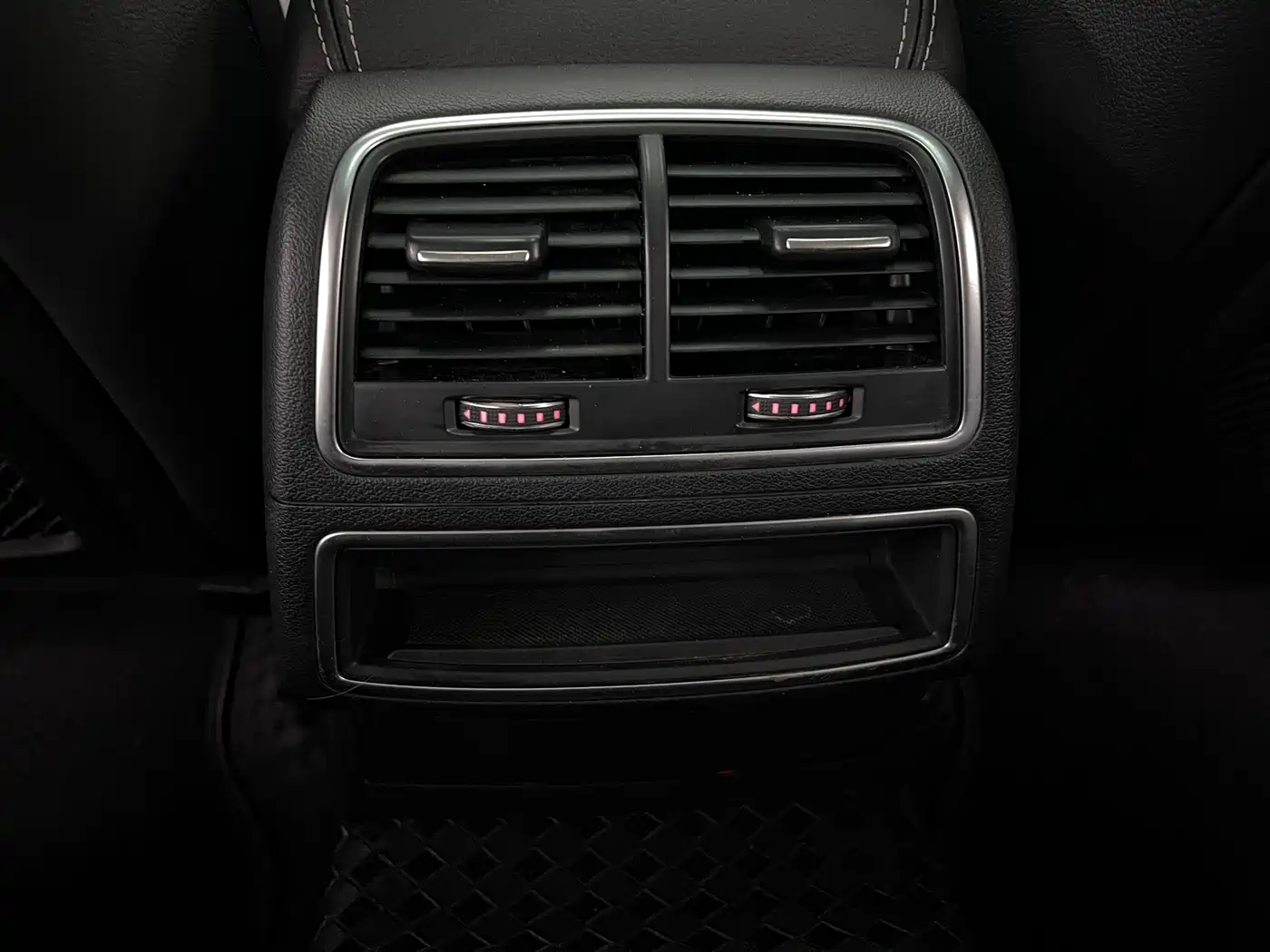 Audi A6L 2018 30th Anniversary 35 TFSI Fashion фото 24