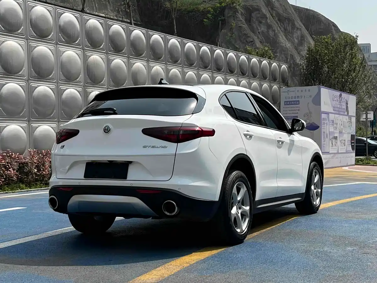 ALFA ROMEO STELVIO
