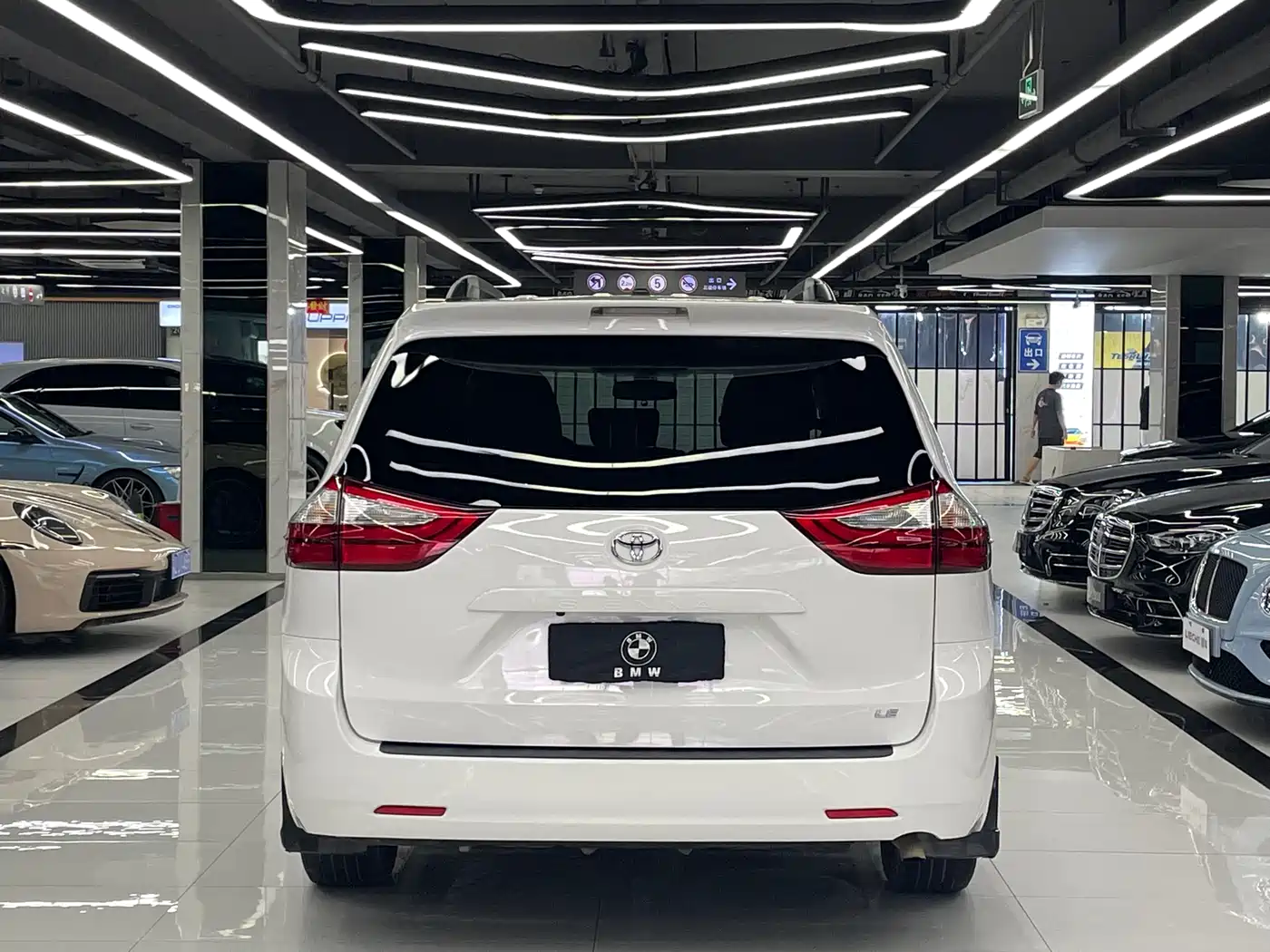 Toyota Sienna 2016 2015 3.5L 2WD LE