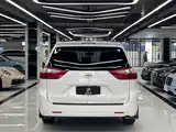 Photo 56 - Toyota Sienna