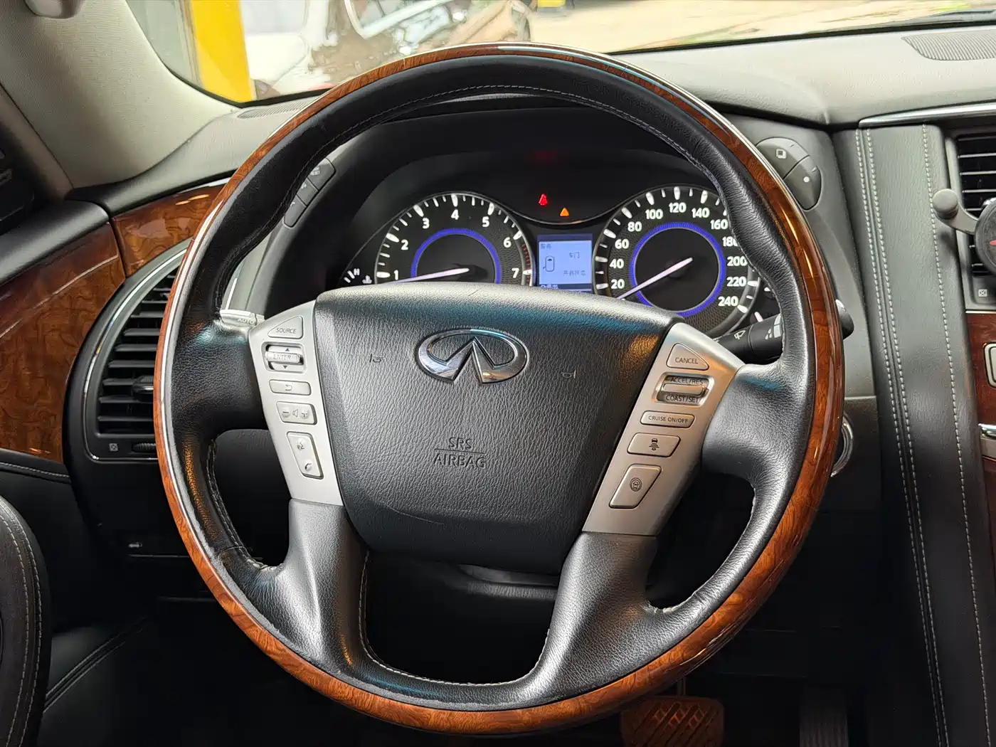 Infiniti QX80 2017 2016 5.6L 4WD