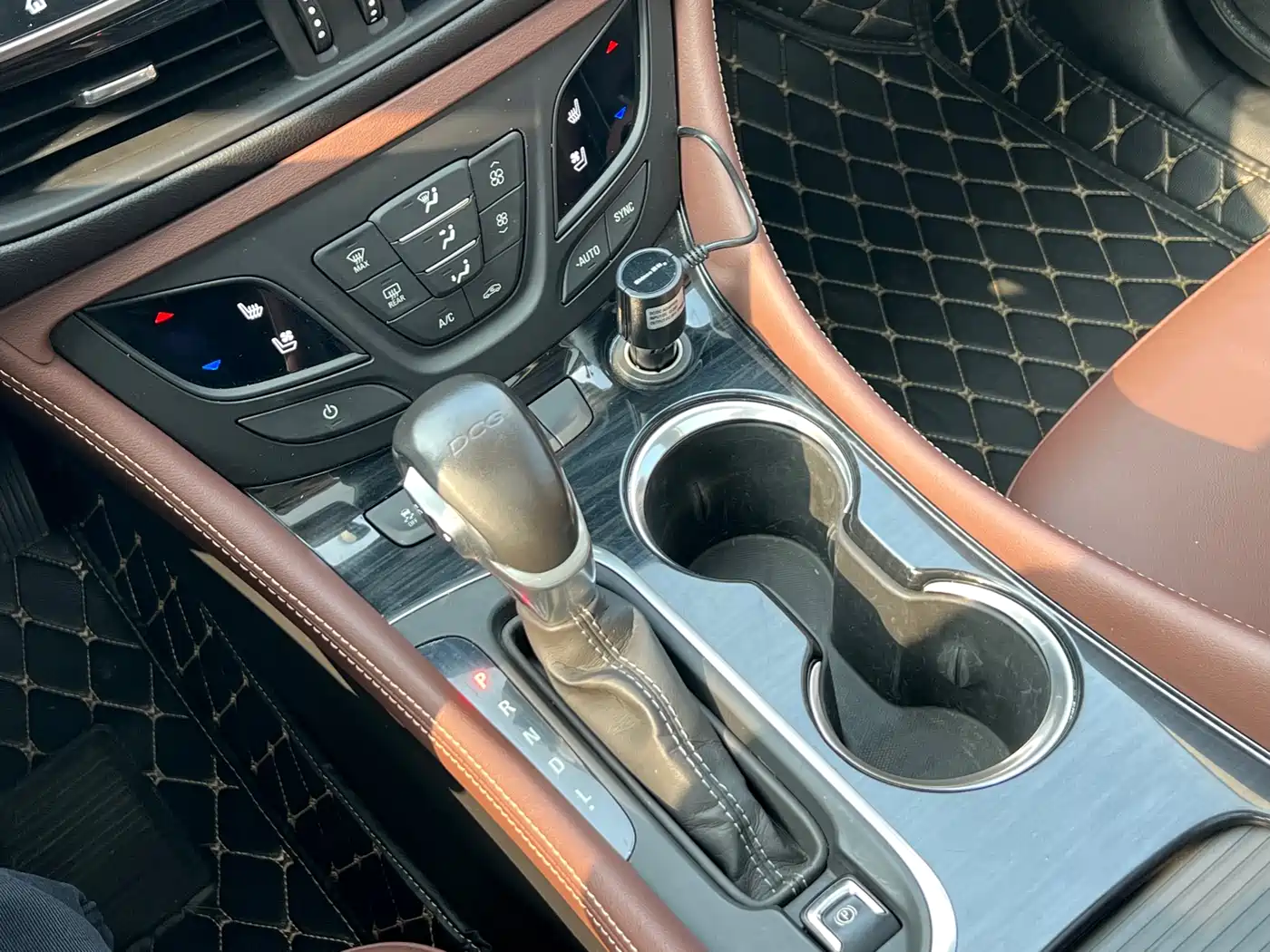 Buick Envision Plus 2020 20T FWD Luxury фото 10