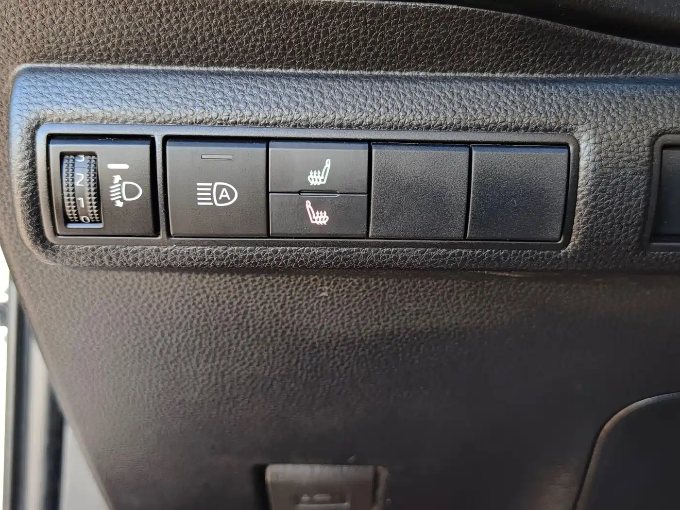 Toyota Levin 2021 185T CVT Luxury Edition фото 15