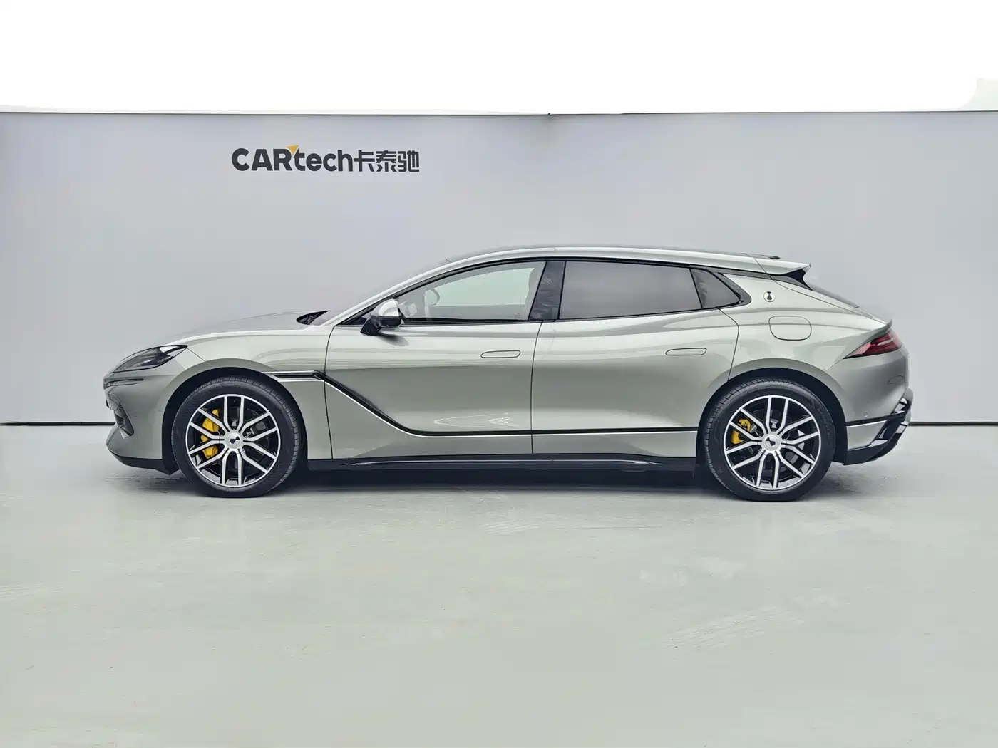 Denza Z9GT 2026 2024 Model 1100 AWD Max Edition