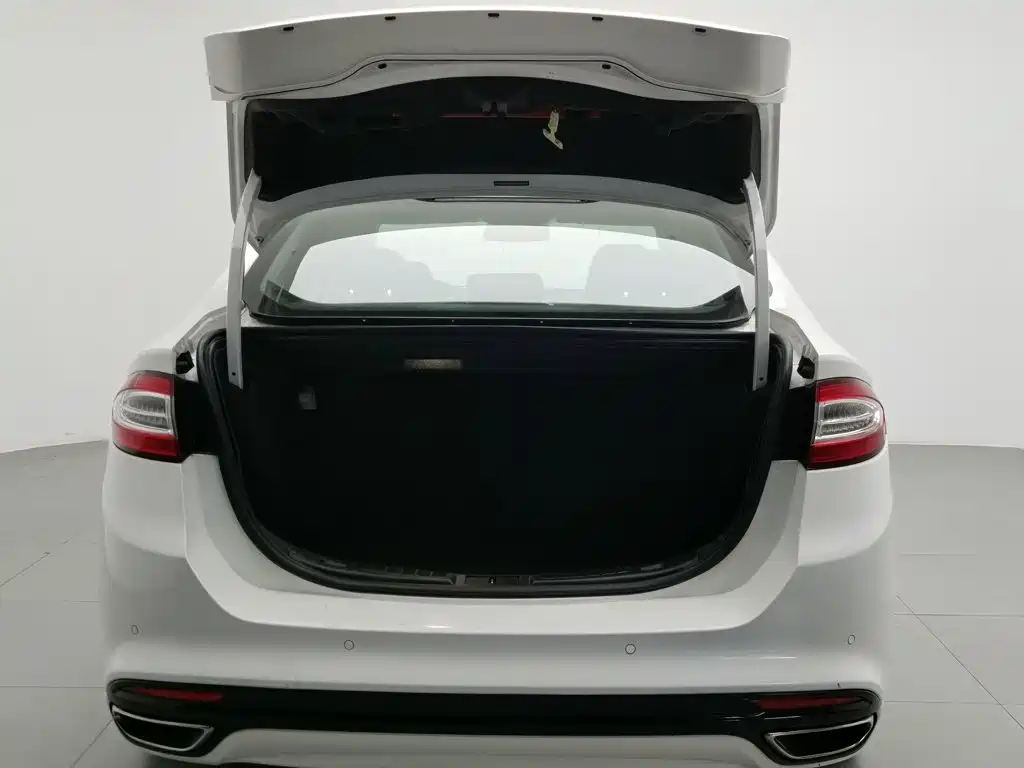 Photo 16 - Ford Mondeo