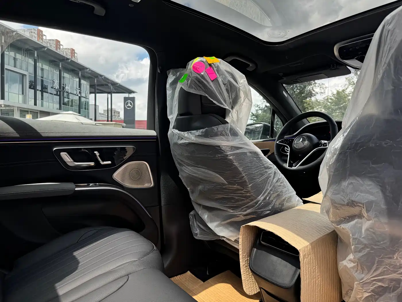 Mercedes-Benz EQS SUV 2026 2025 Model 500 4MATIC