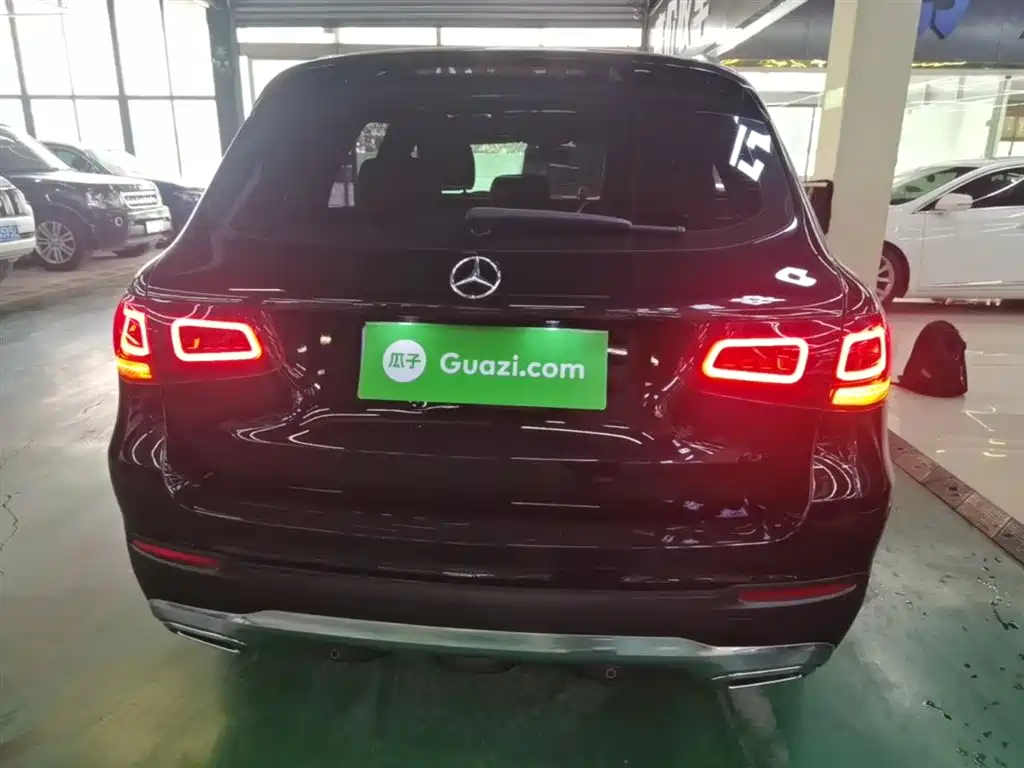 MERCEDES-BENZ GLC