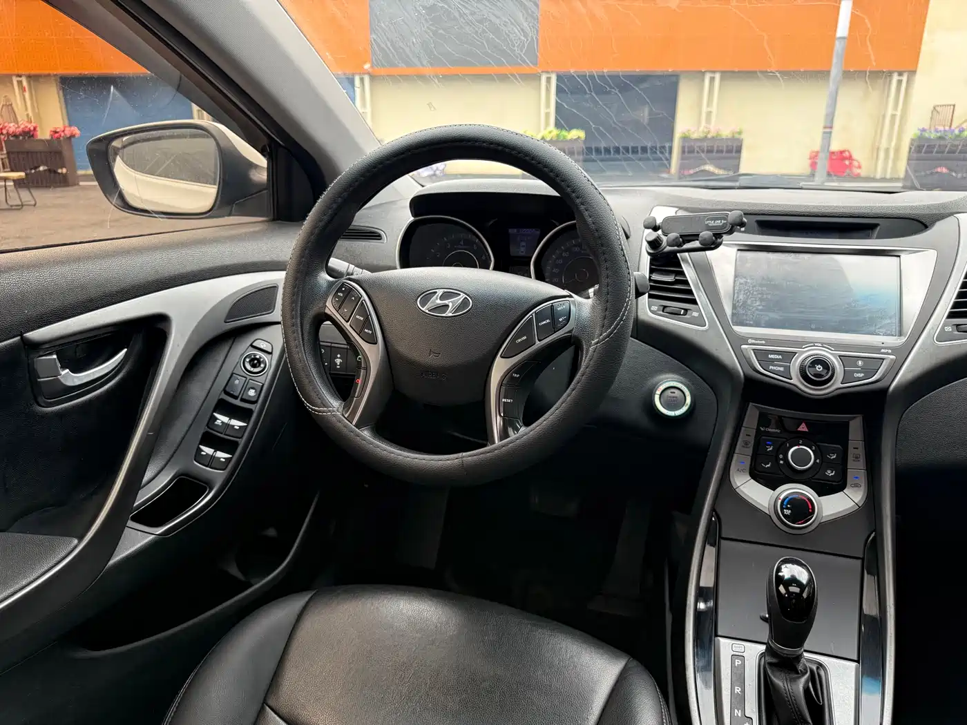 Hyundai Langdong 2016 1.6L Automatic Premium Edition фото 6
