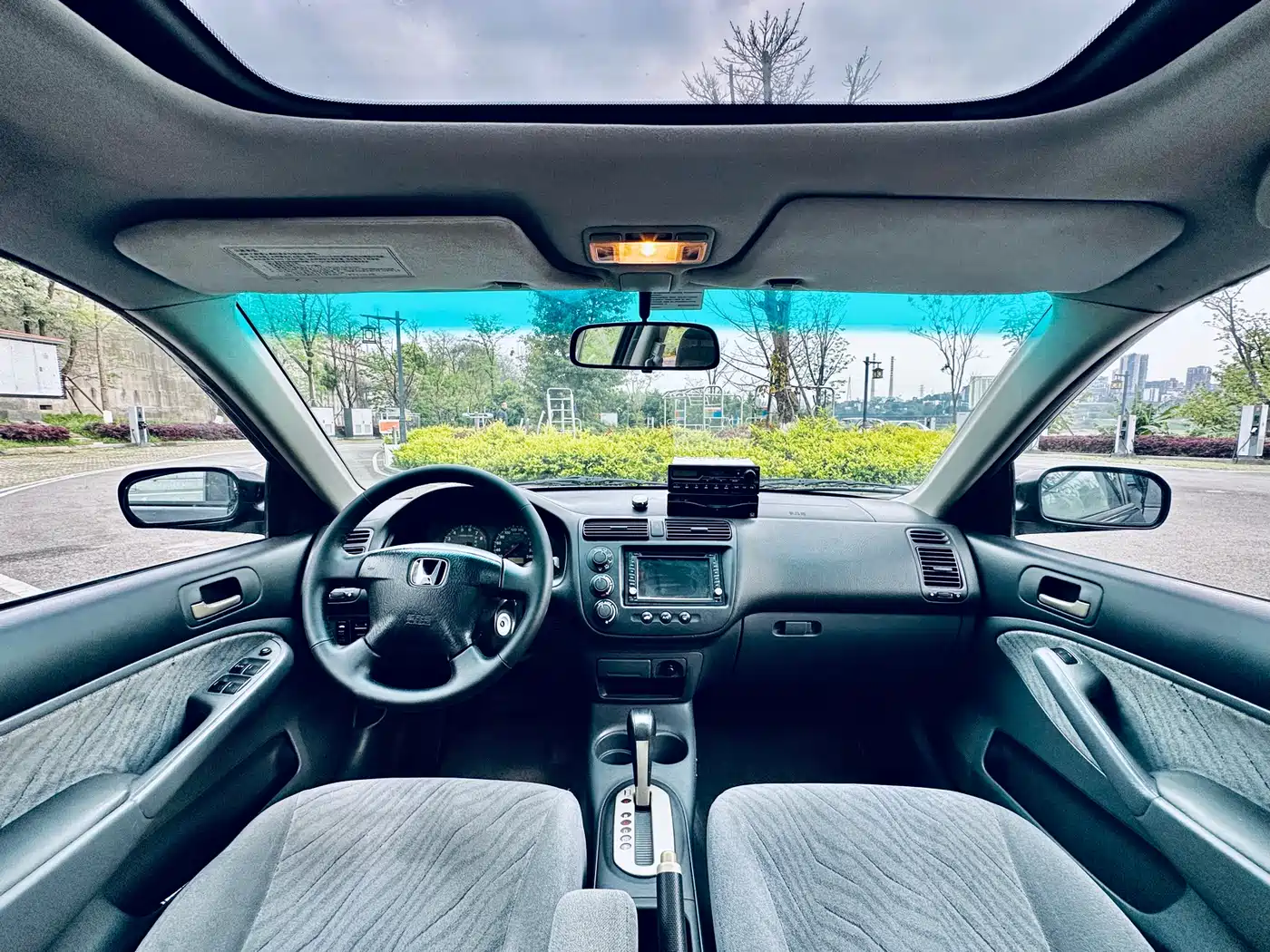 Фото 10 - Honda Civic