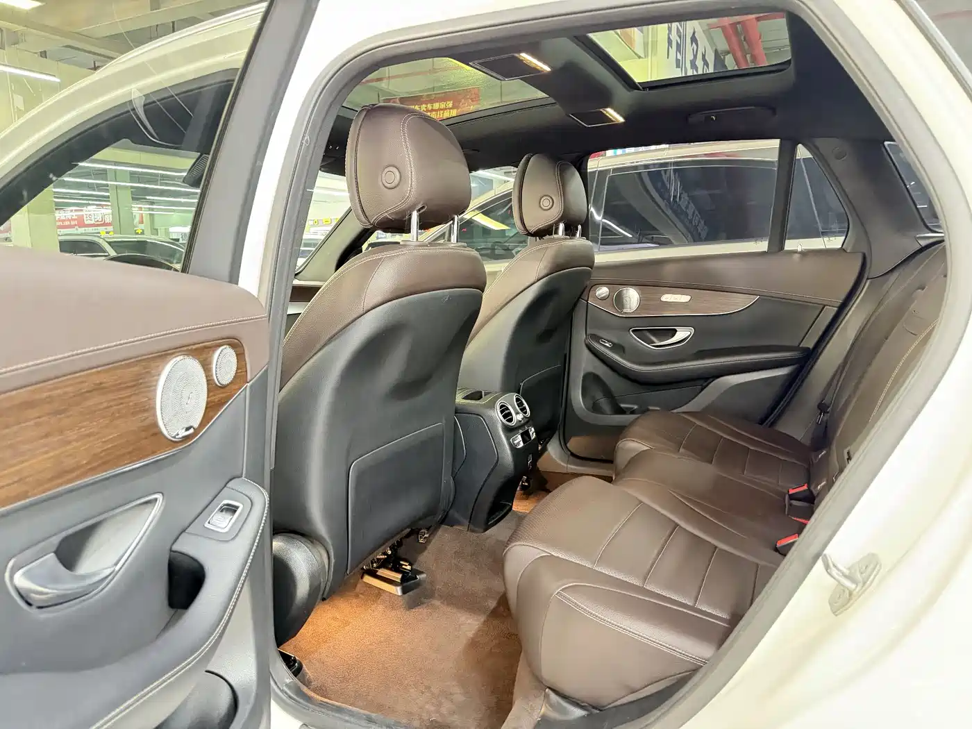 Mercedes-Benz GLC 2021 GLC 300 L 4MATIC Sporty фото 7