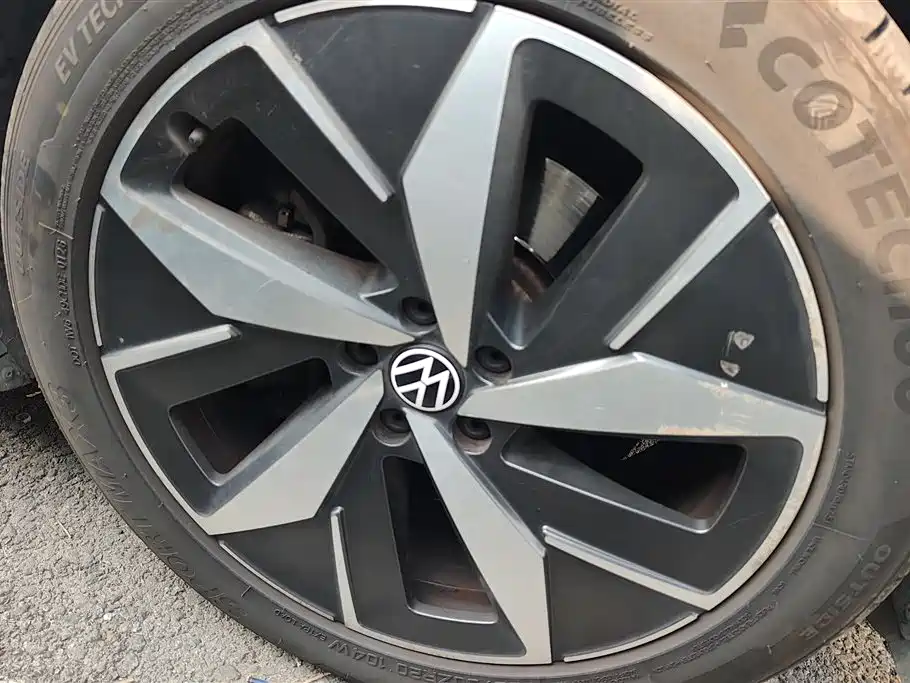 VOLKSWAGEN ID.4 CROZZ