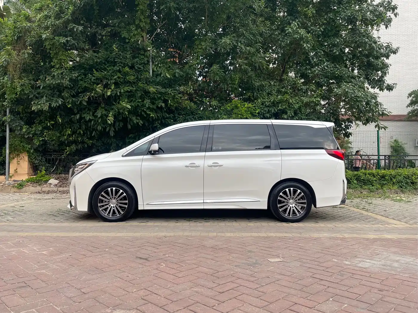 GAC Trumpchi Trumpchi M8 2021 Leading Show Series 390T Ultimate Edition фото 7
