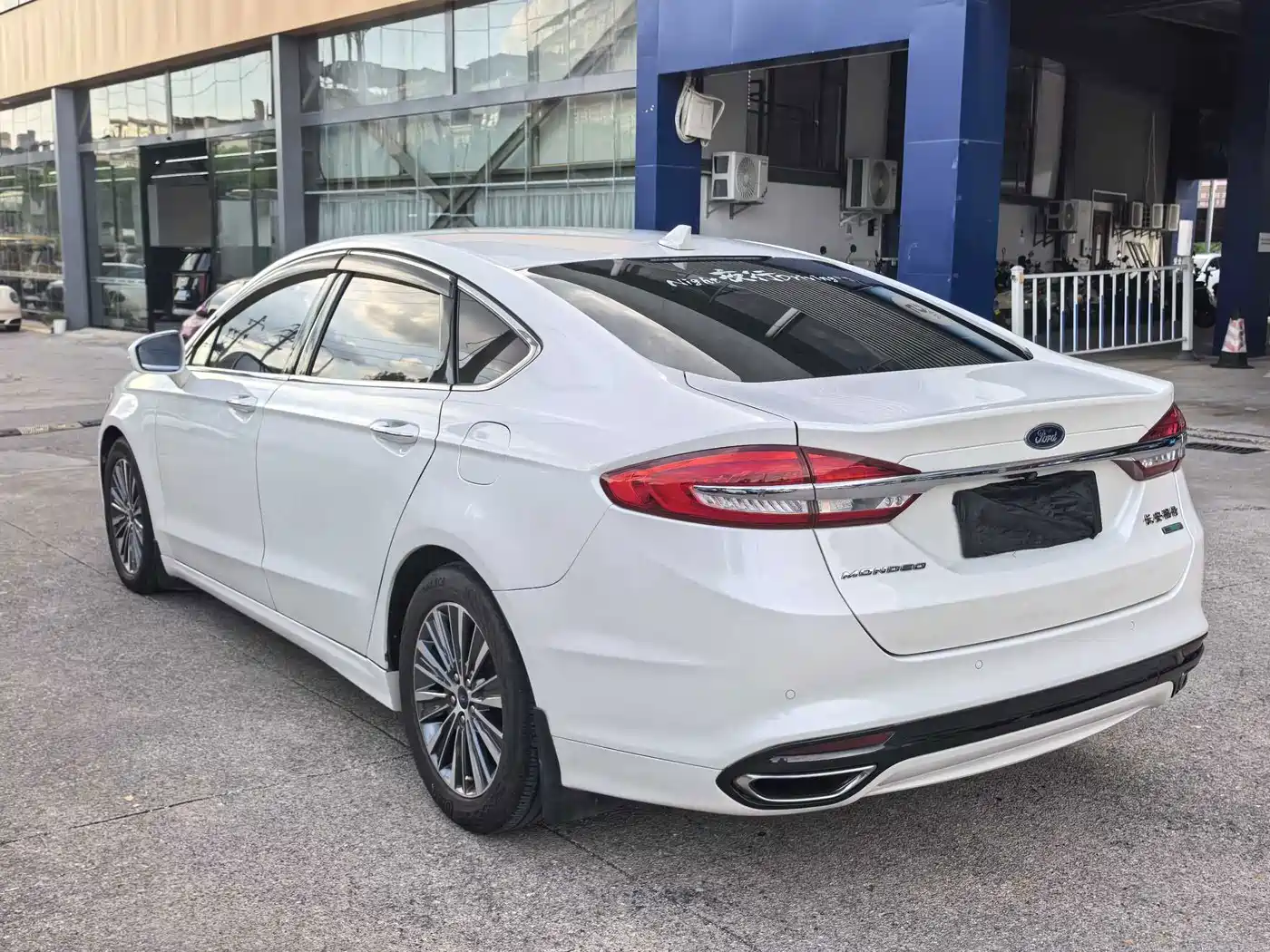 Фото 6 - Ford Mondeo