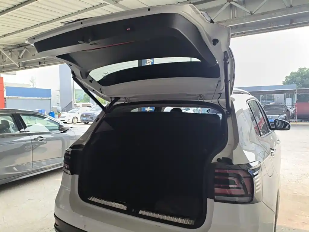 Volkswagen T-Cross 2024 2023 300TSI DSG Comfort Edition