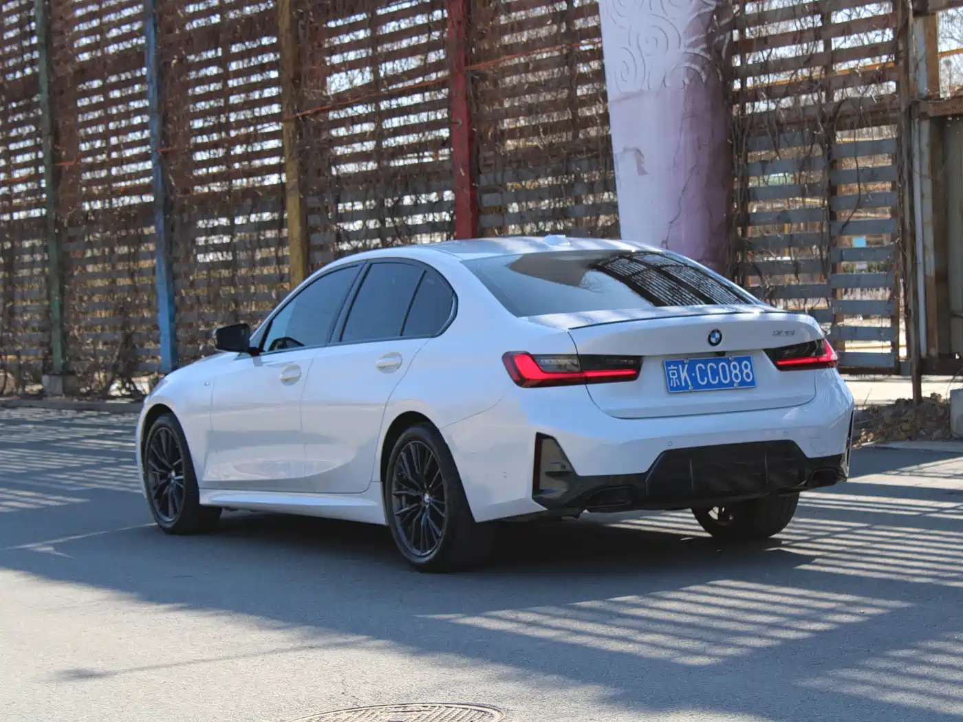 BMW 3 Series 2024 325i M Sport Shadowline Package фото 5