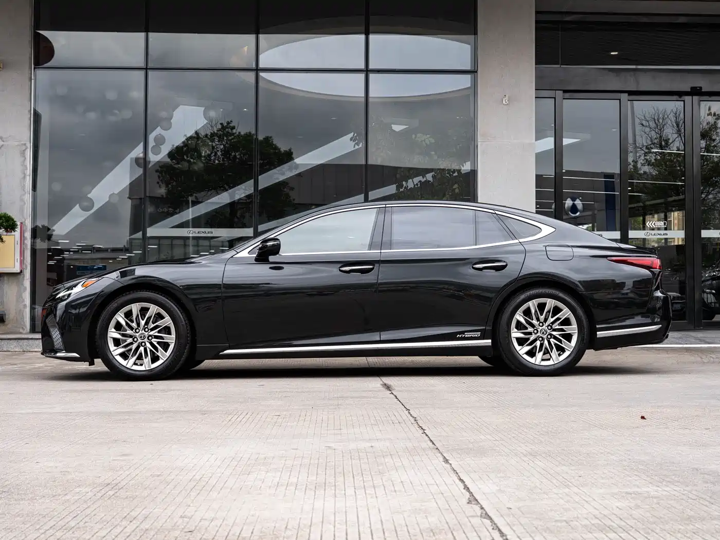 Lexus LS 2021 2021 500h Luxury Edition