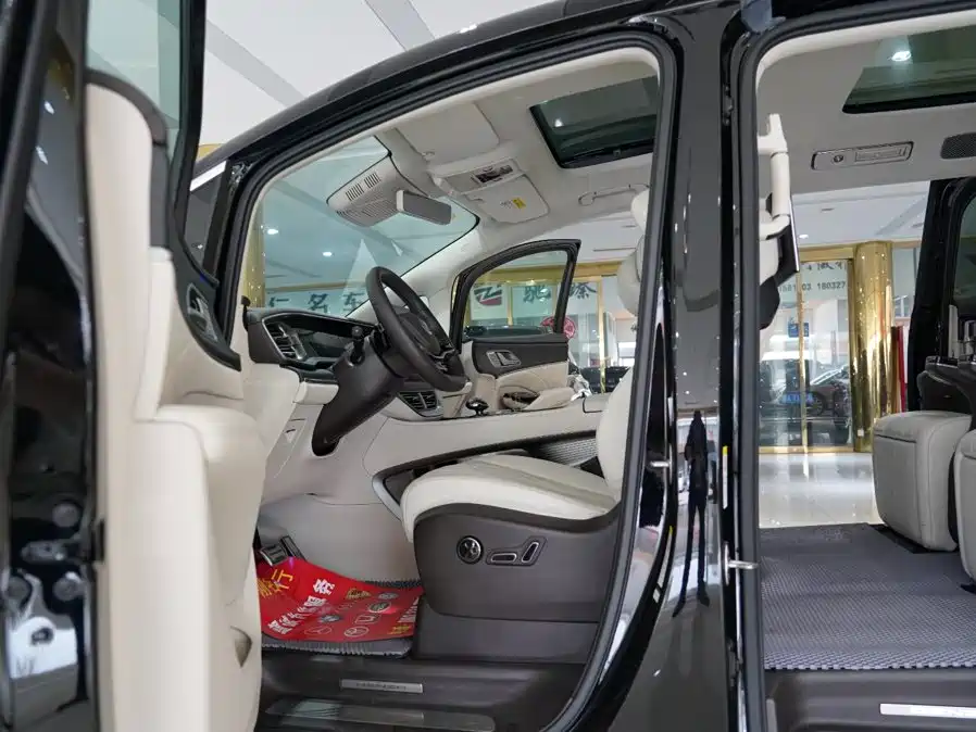 Denza D9 2025 2025 Model DM-i Smart Drive Edition 1020 AWD Flagship