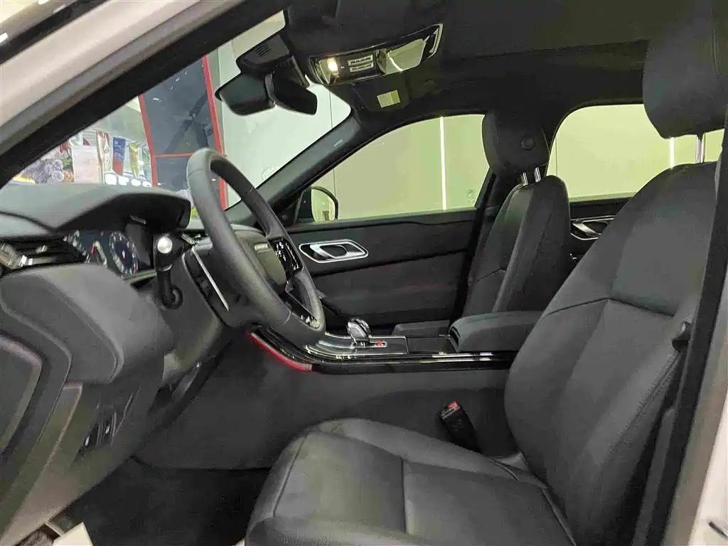 Land Rover Range Rover Velar 2024 2025 Dynamic SE