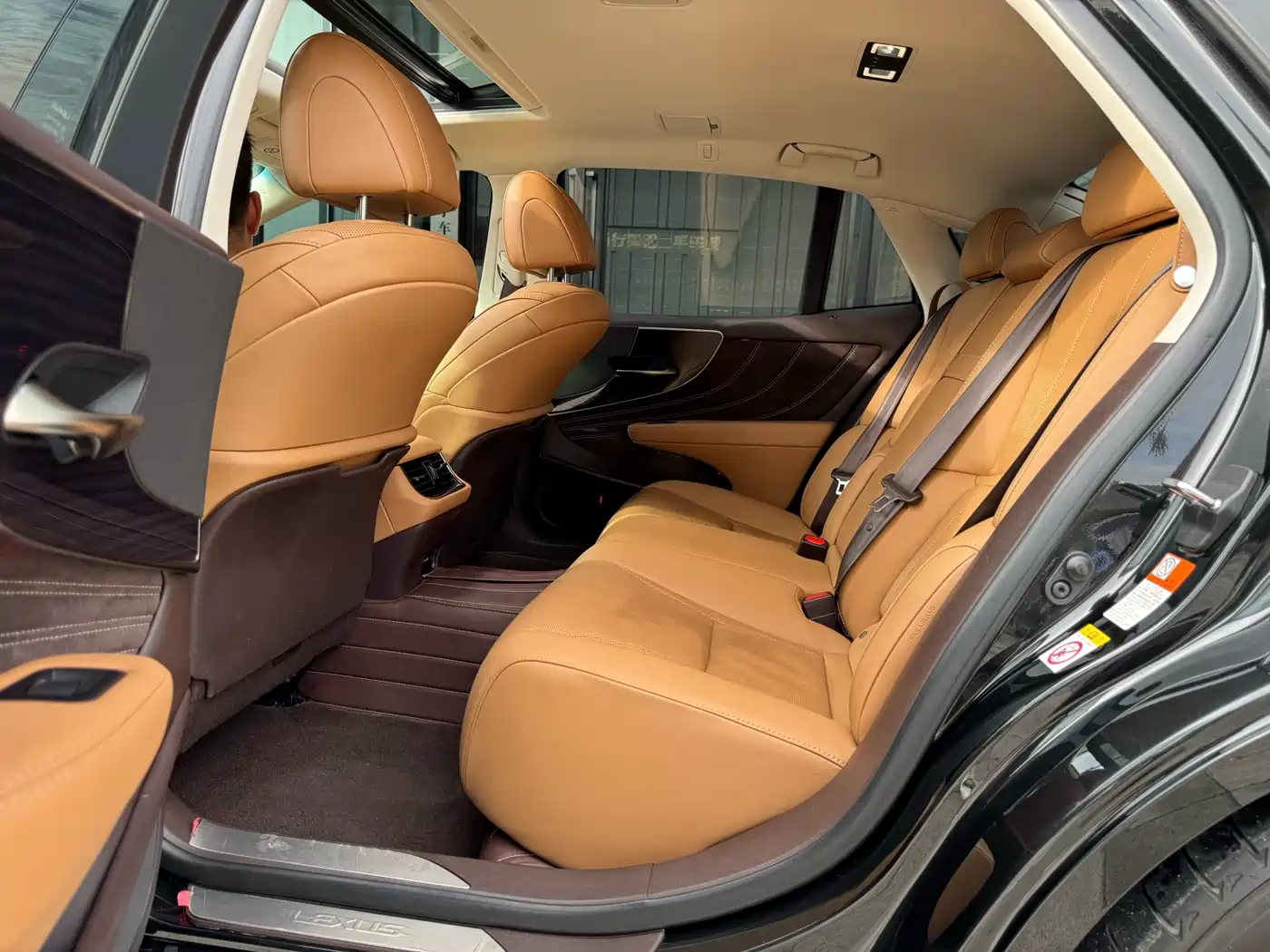 Lexus LS 2018 350 Excellence Edition China V фото 9