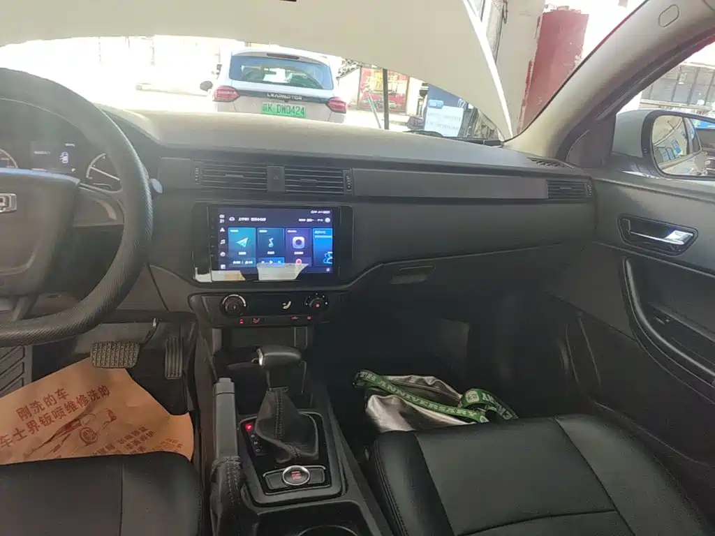 Qoros 3 2019 2018 Sedan 1.6L Auto Leading