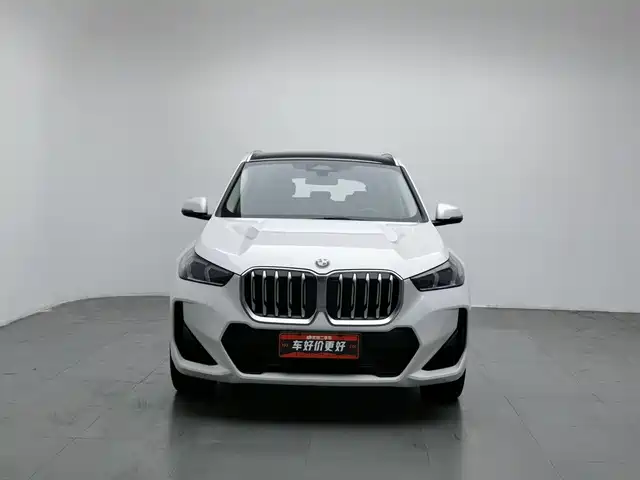 BMW X1 2023 sDrive25Li M Sport Package — фото 3