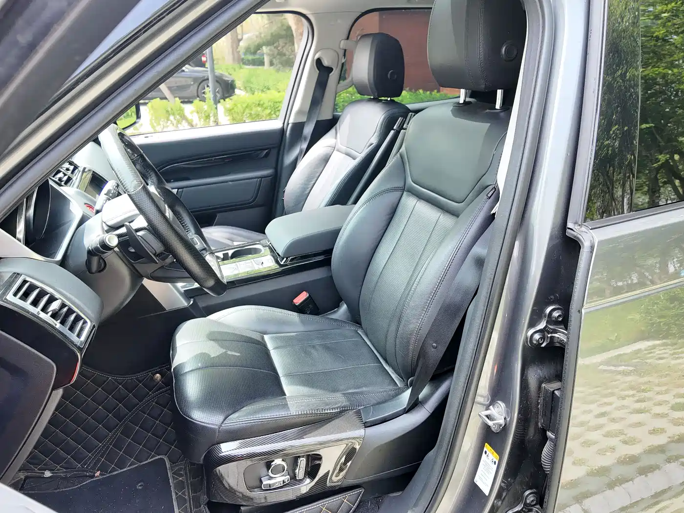 Land Rover Discovery 2018 3.0 SC V6 SE фото 5