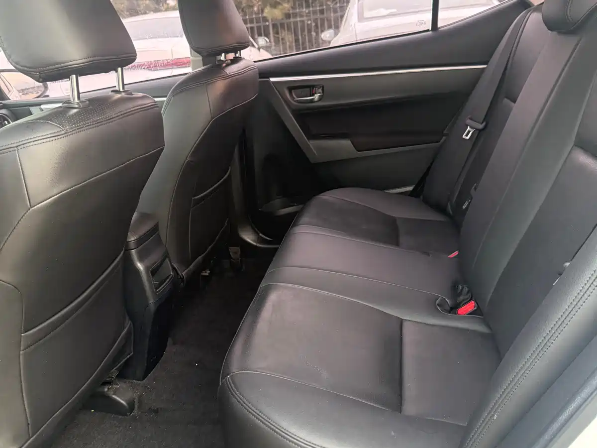 Toyota Corolla 2017 Facelift 1.2T S-CVT GL фото 8