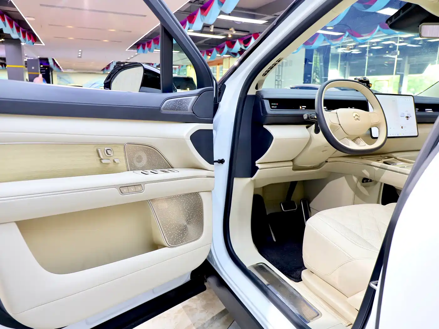 NIO ES8 2025 2025 Base Model