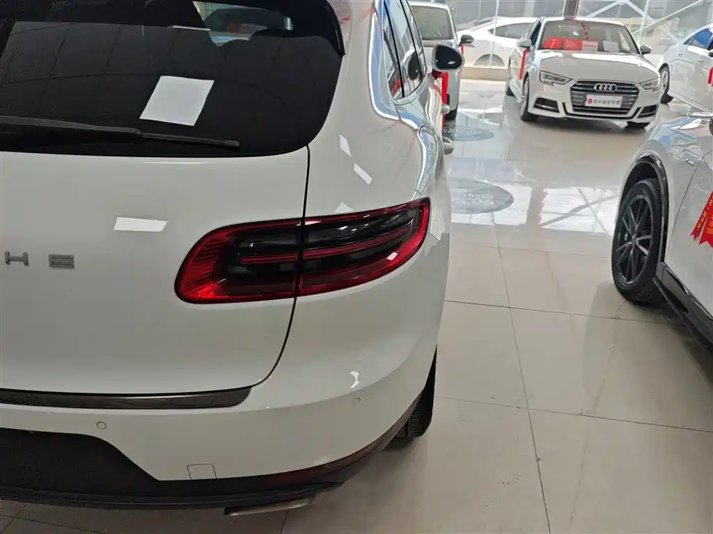 Porsche Macan 2014 Macan 2.0T фото 8