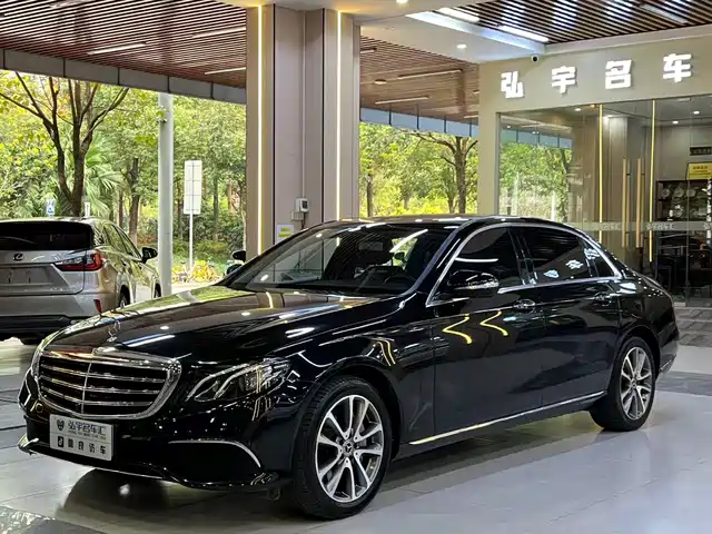 MERCEDES-BENZ E CLASS