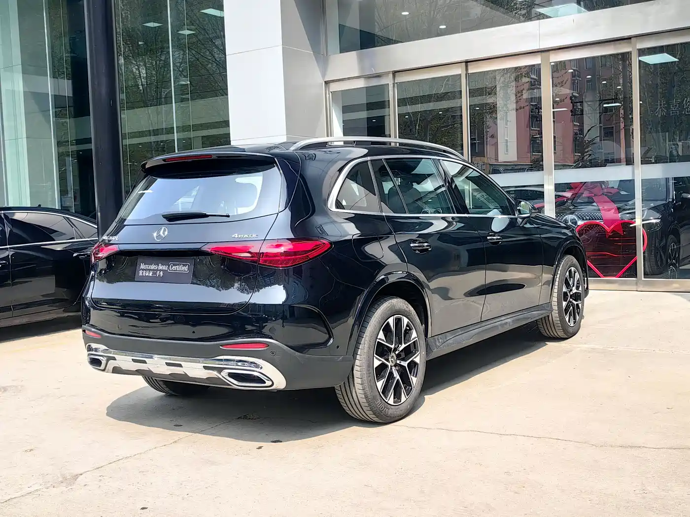 Mercedes-Benz GLC 2024 GLC 260 L 4MATIC Luxury 5-seater фото 7
