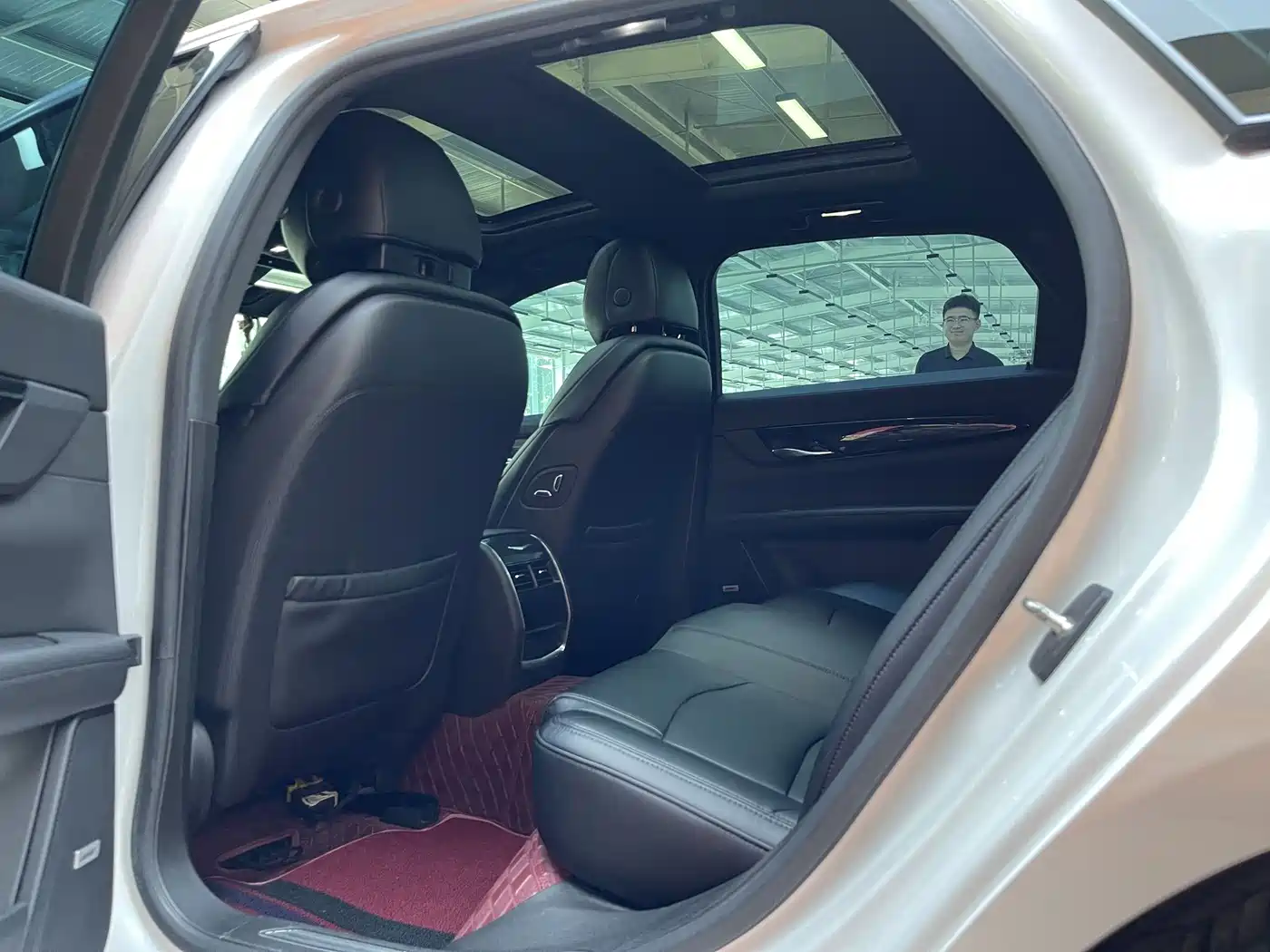Photo 14 - Cadillac CT6