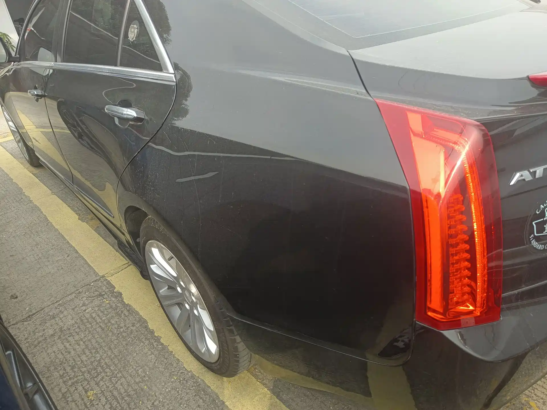 Photo 8 - Cadillac ATS-L