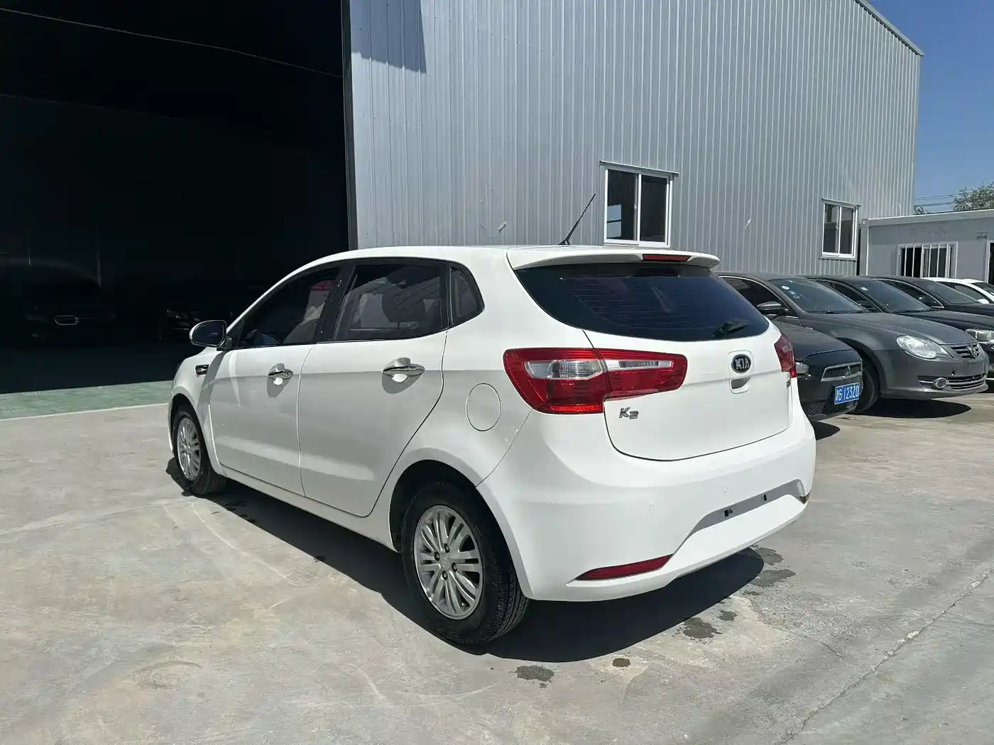 Kia K2 2012 Model Hatchback 1.4L AT GLS фото 7