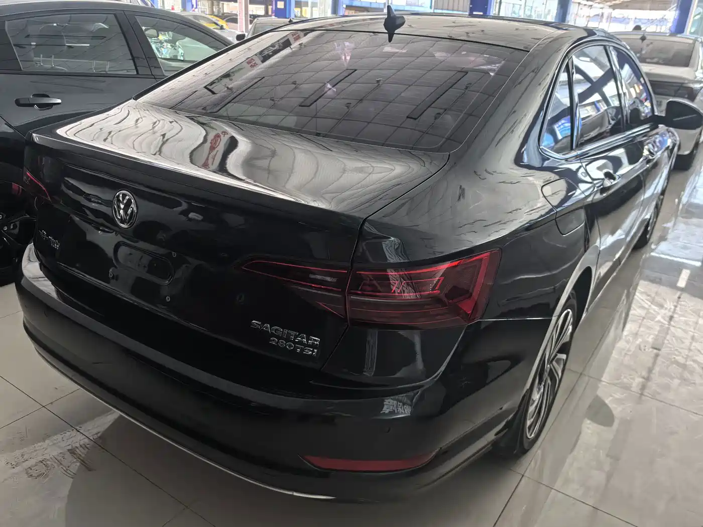 Volkswagen Sagitar, миниатюра 11