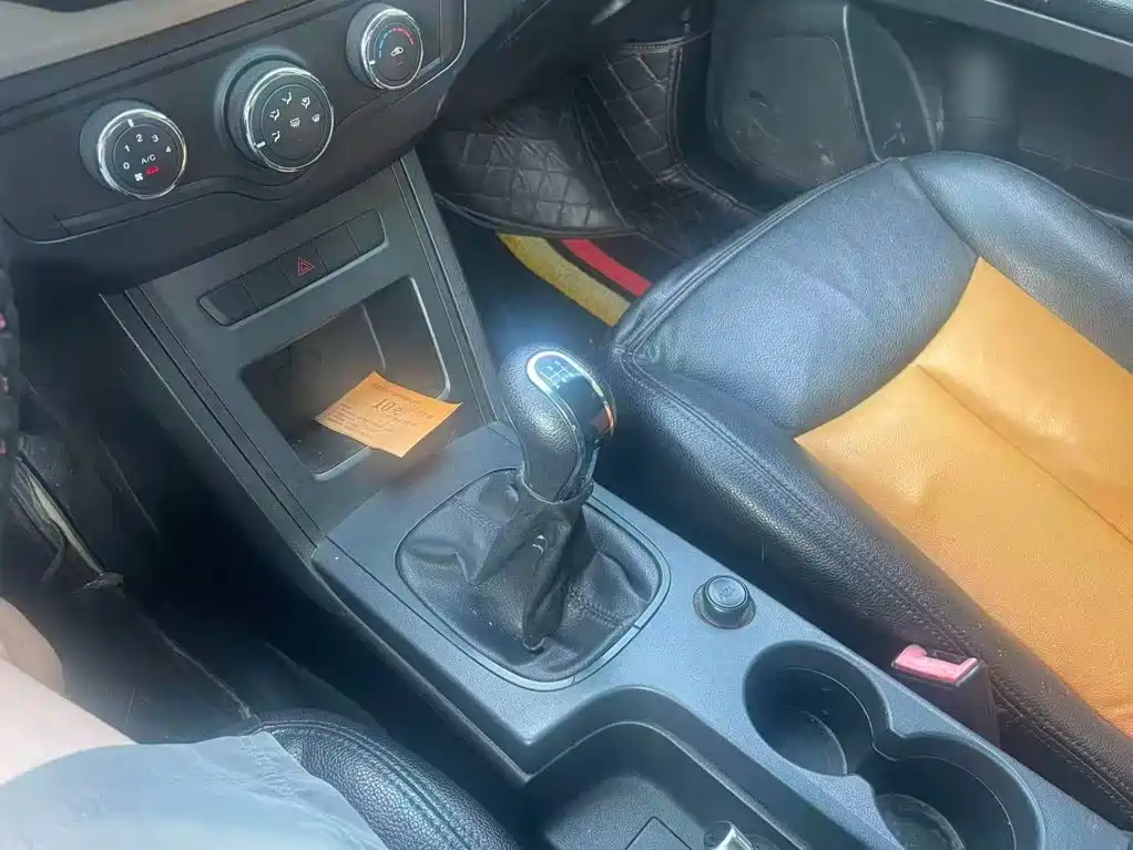 Roewe 350 2015 2014 1.5L Manual Swift Edition
