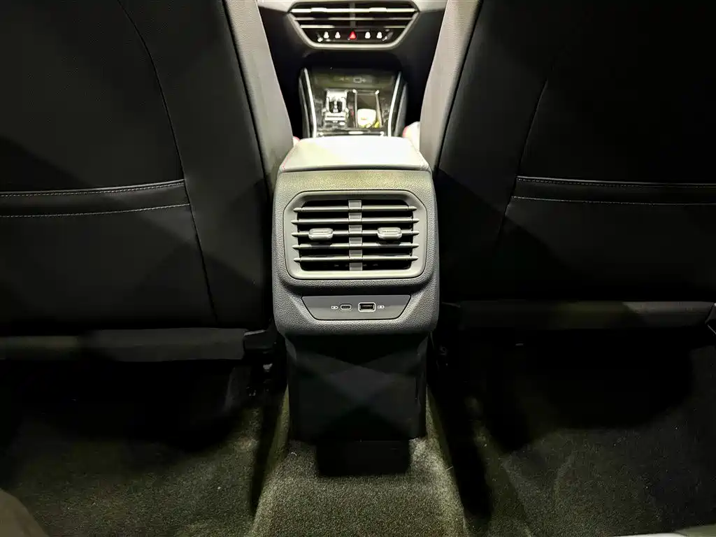 Volkswagen Lamando 2025 Model Year Lamando L 280TSI DSG Cool & Spicy PLUS Edition фото 22