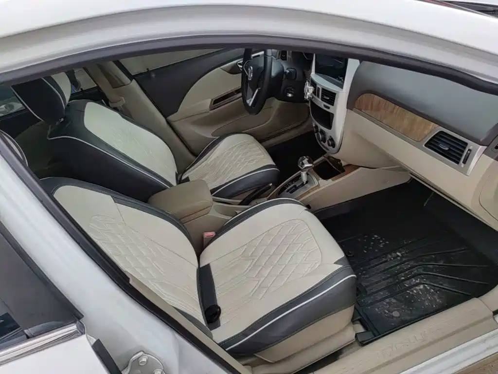 Фото 25 - Buick Excelle