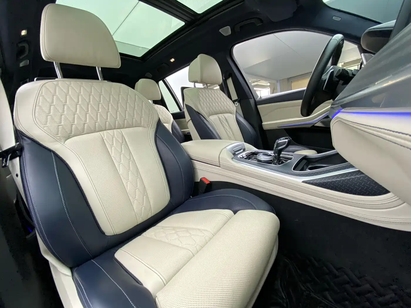BMW X7 2020 xDrive M50i фото 10