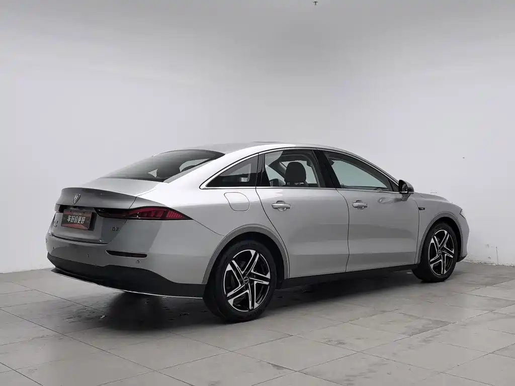 Фото 2 - Roewe D7