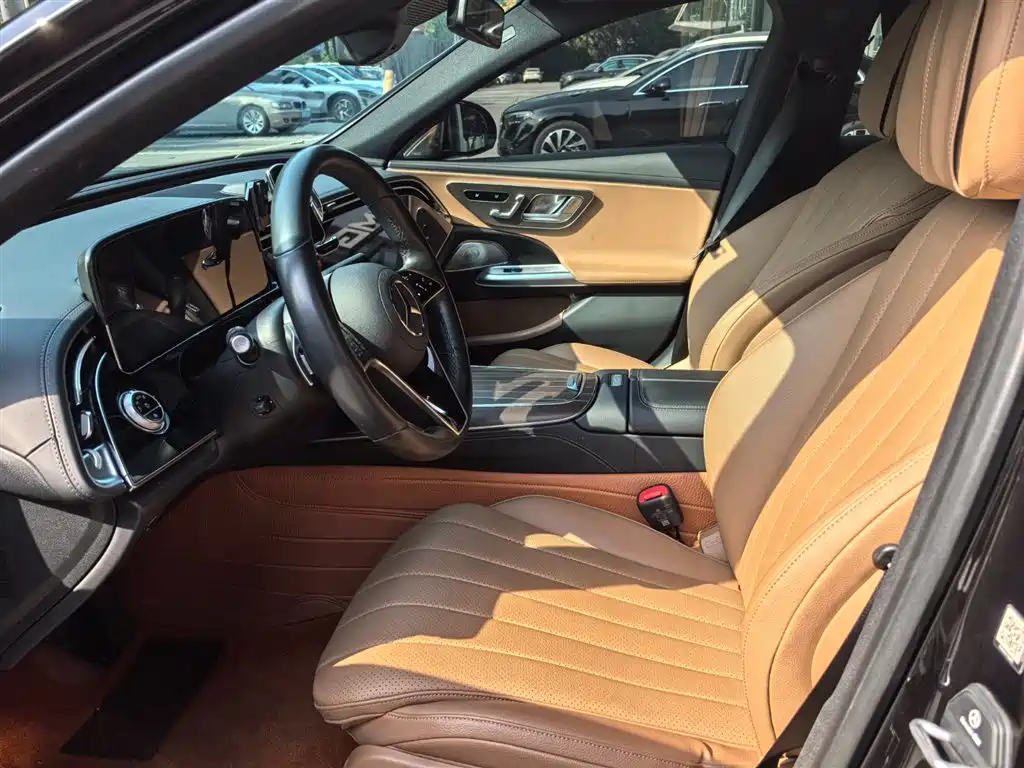 Mercedes-Benz E-Class 2024 Model E 300 L Luxury фото 14