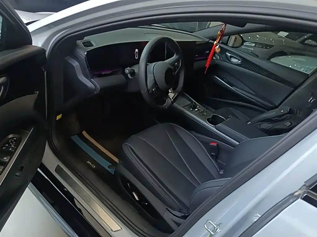BYD Seal 2025 650 Long Range фото 16