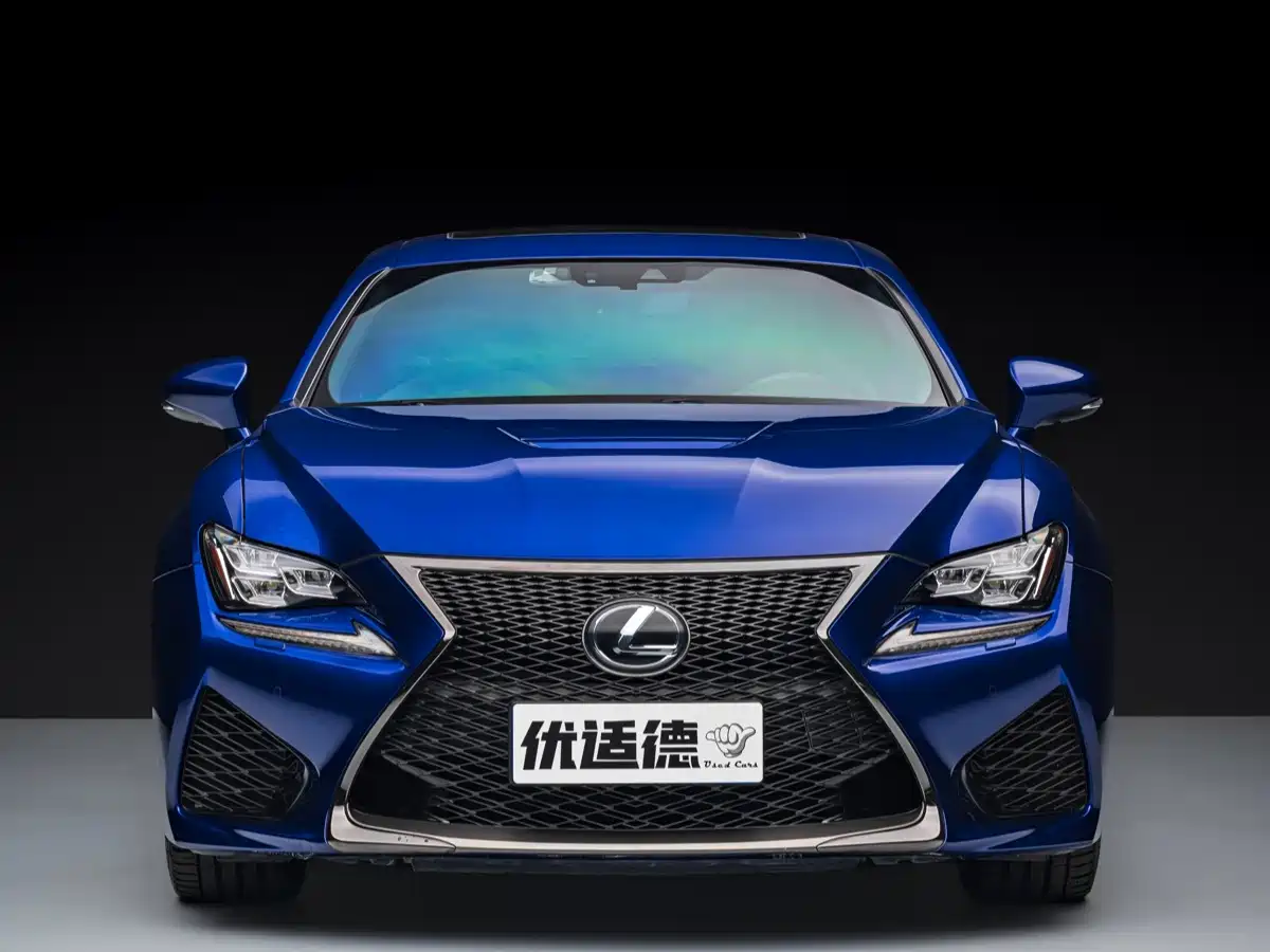 Фото 2 - Lexus RC F
