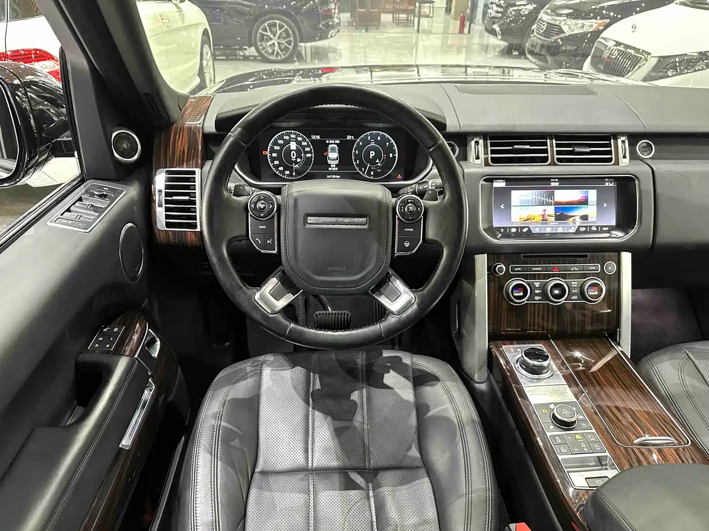 Land Rover Range Rover 2017 3.0 SC V6 Vogue фото 7